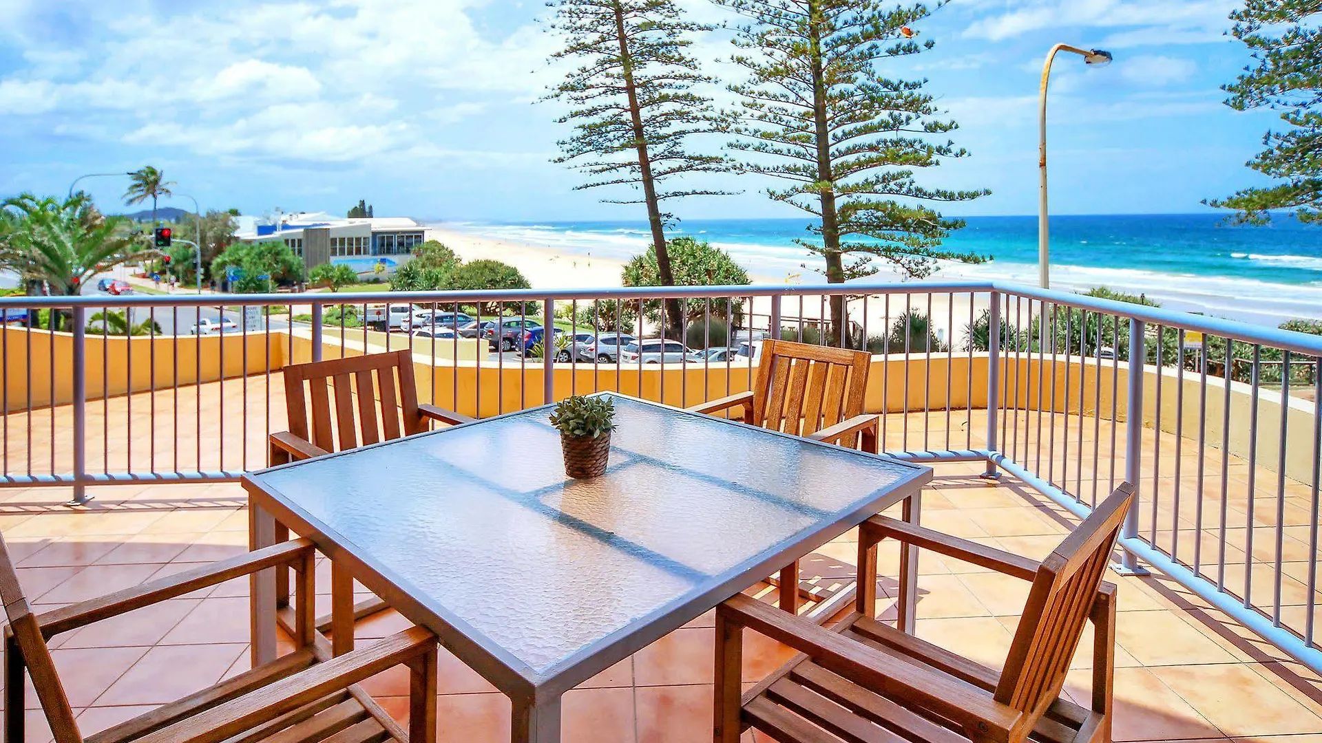 Aparthotel Coolum Baywatch Resort Coolum Beach