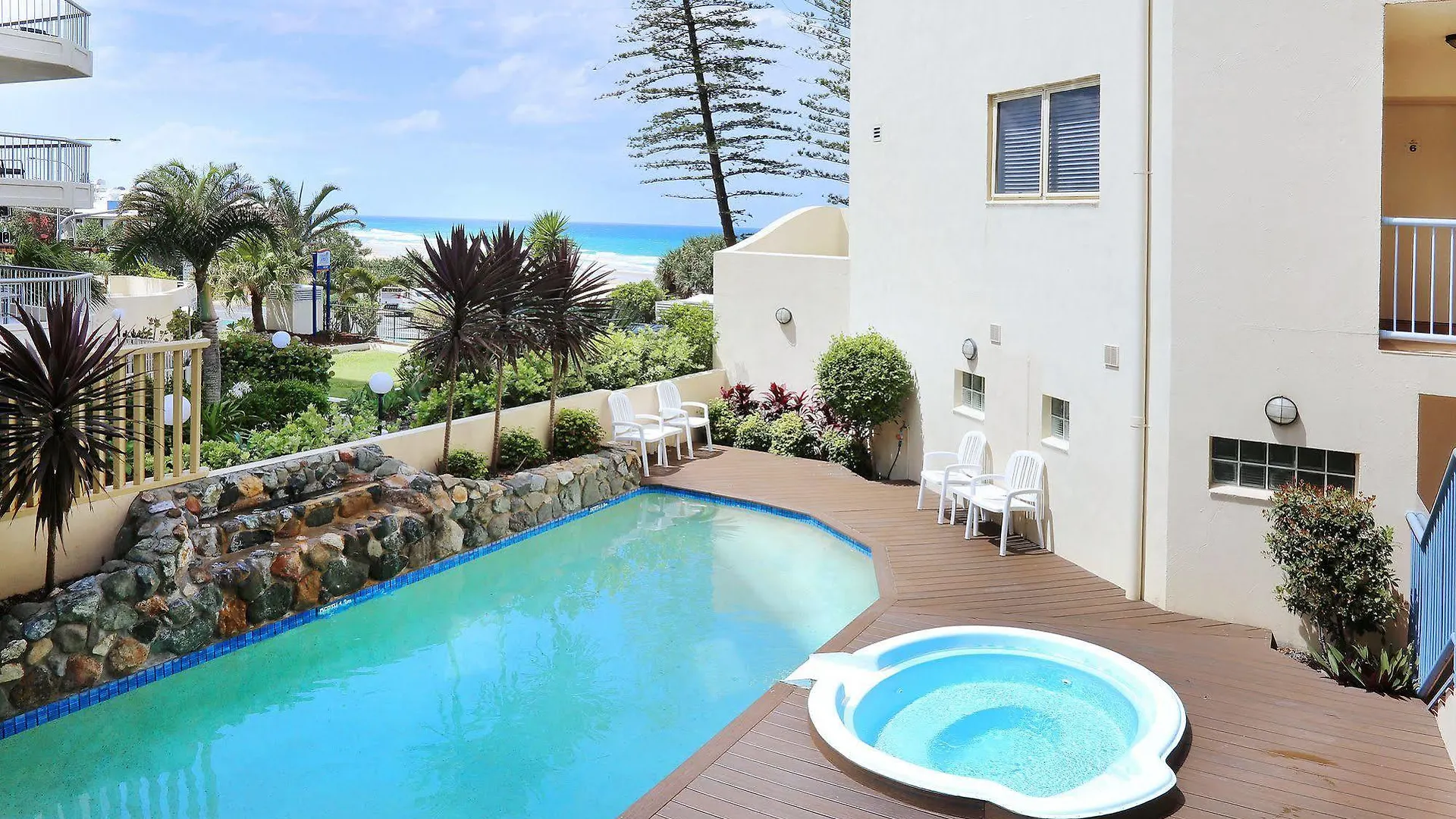 Aparthotel Coolum Baywatch Resort Coolum Beach